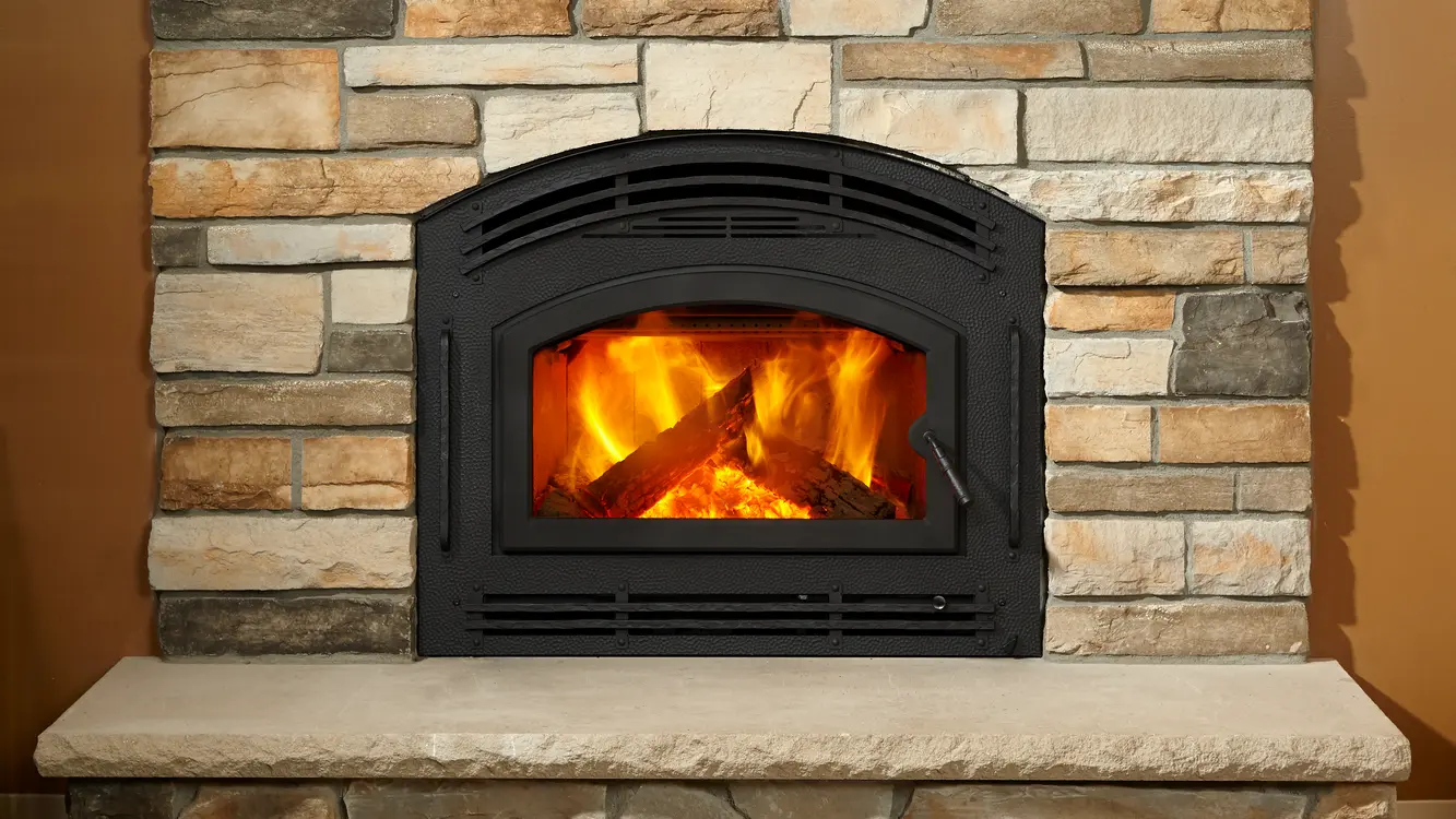 Pioneer-II_WoodFireplace_Room-SO-tif